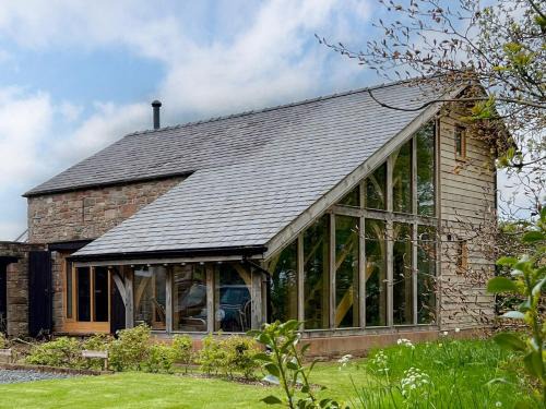 Penrith House | 2 Bed in Penrith 90230