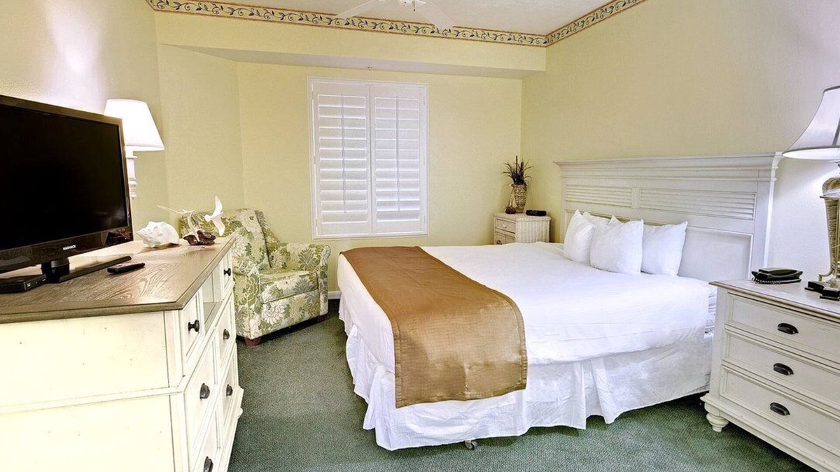 Daytona Beach Condo | 2 BED OCEAN FRONT CONDO WYNDHAM OCEAN WALK 4/9-4/13, CHEER WEEK WED-SUN SLEEP 8