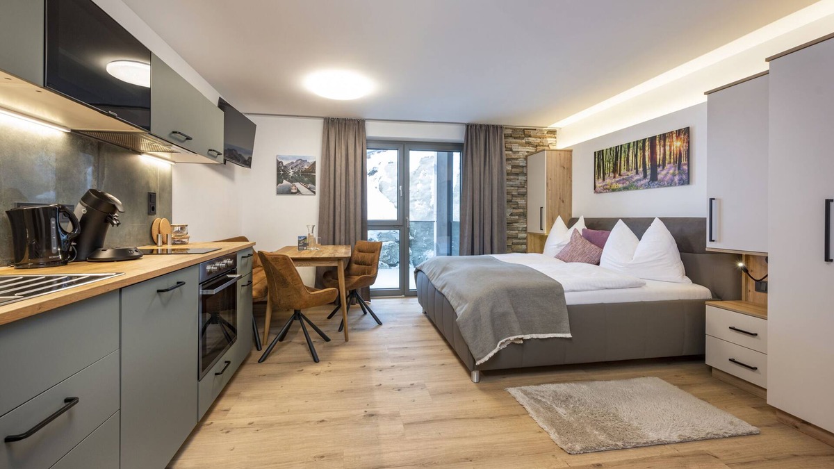 Alpendorf Apartment | 2 Bed Studio Comfort