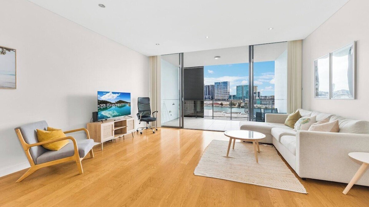 Rhodes Apartment | 2 bed unit with river view