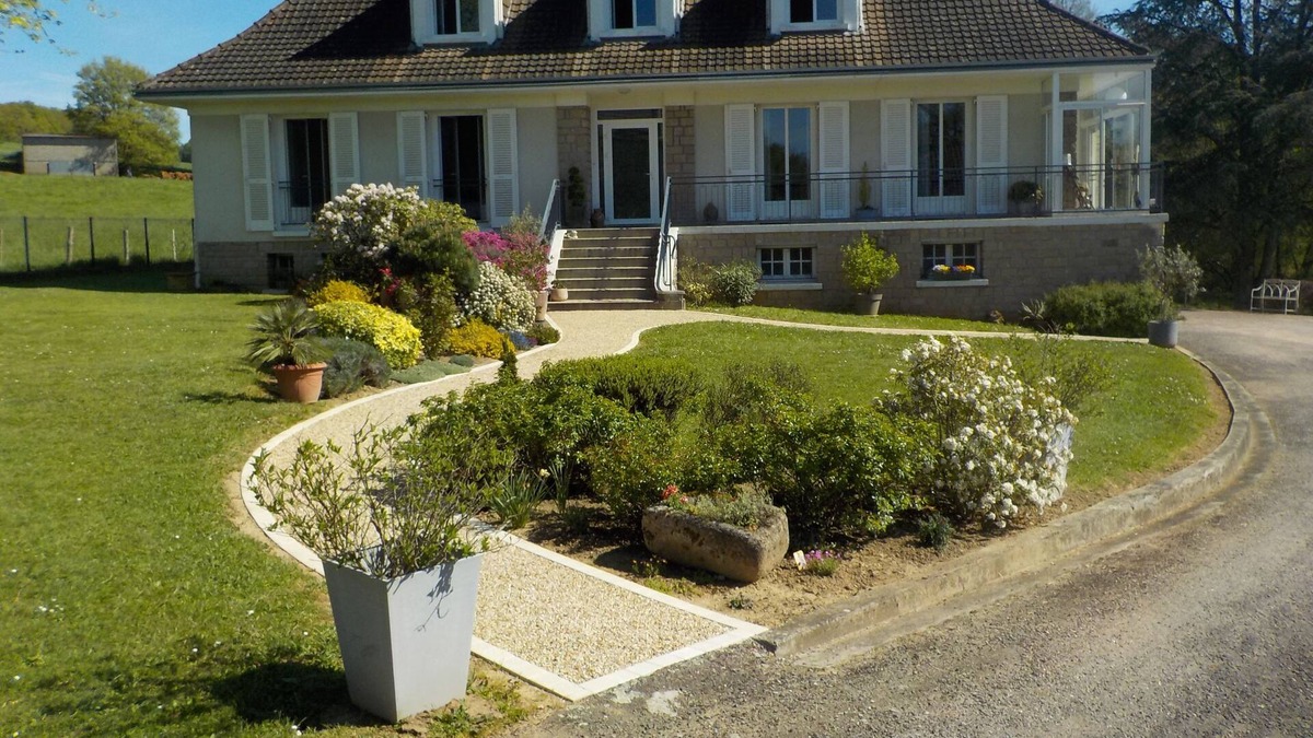 Saint-Brice-sur-Vienne Apartment | 2 Bedroom Apartment in Saint-Brice-sur-Vienne