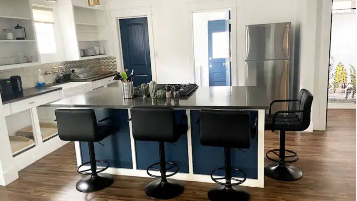 Highland Park House | 2 Bedroom 2 Bath Home in Center of San Antonio!nn