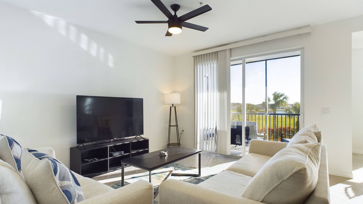 Immokalee Condo | 2-bedroom, 2-bath LUX condo with Golf, Spa, Pool, Hot tub + more
