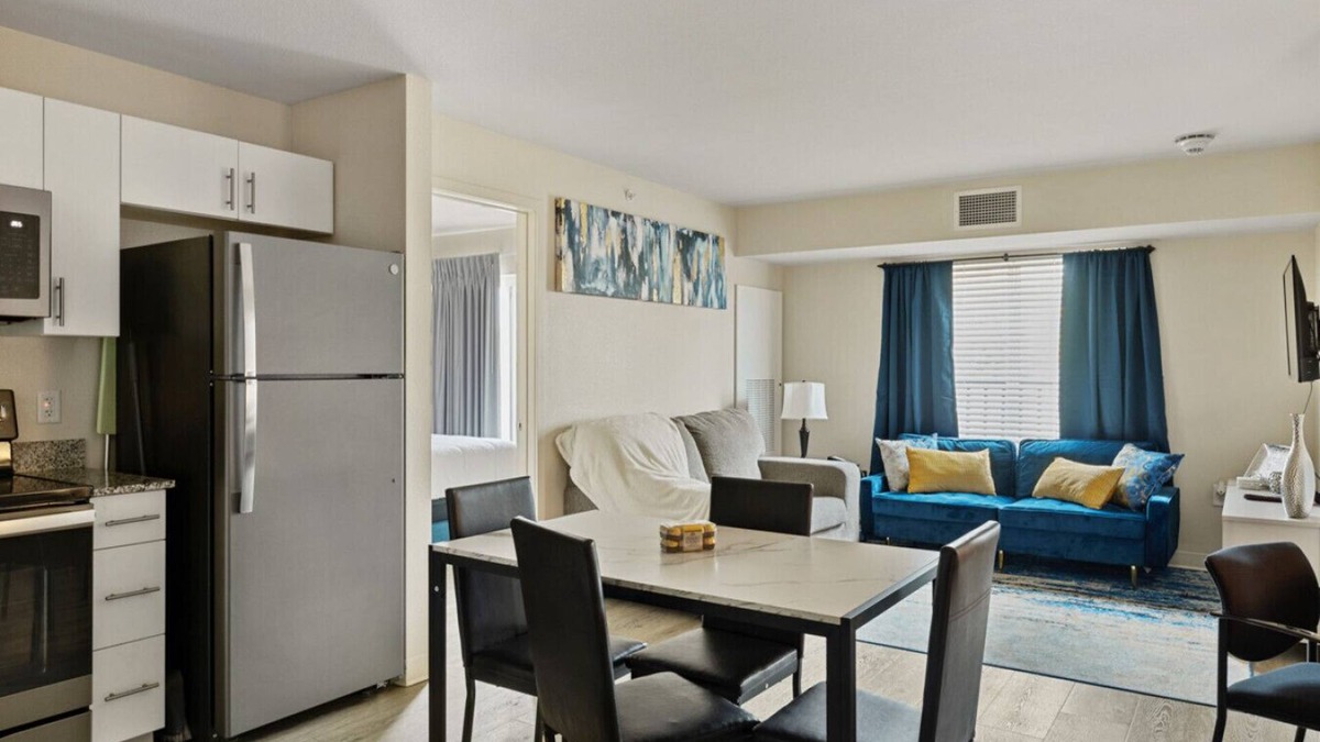 Arrowood Apartment | 2 Bedroom 2 Full Bathrooms spacious condo with balcony and reserved parking