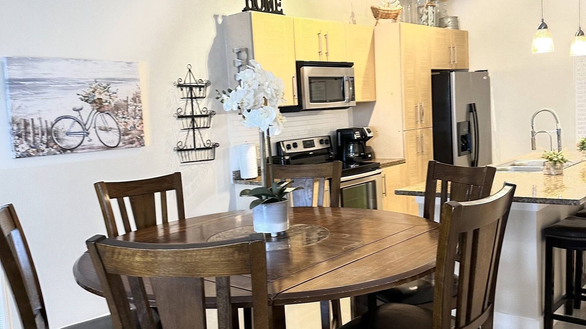 South Padre Island Condo | 2 bedroom 2 bathroom Condo Next to the Beach water park. Limt 6 people