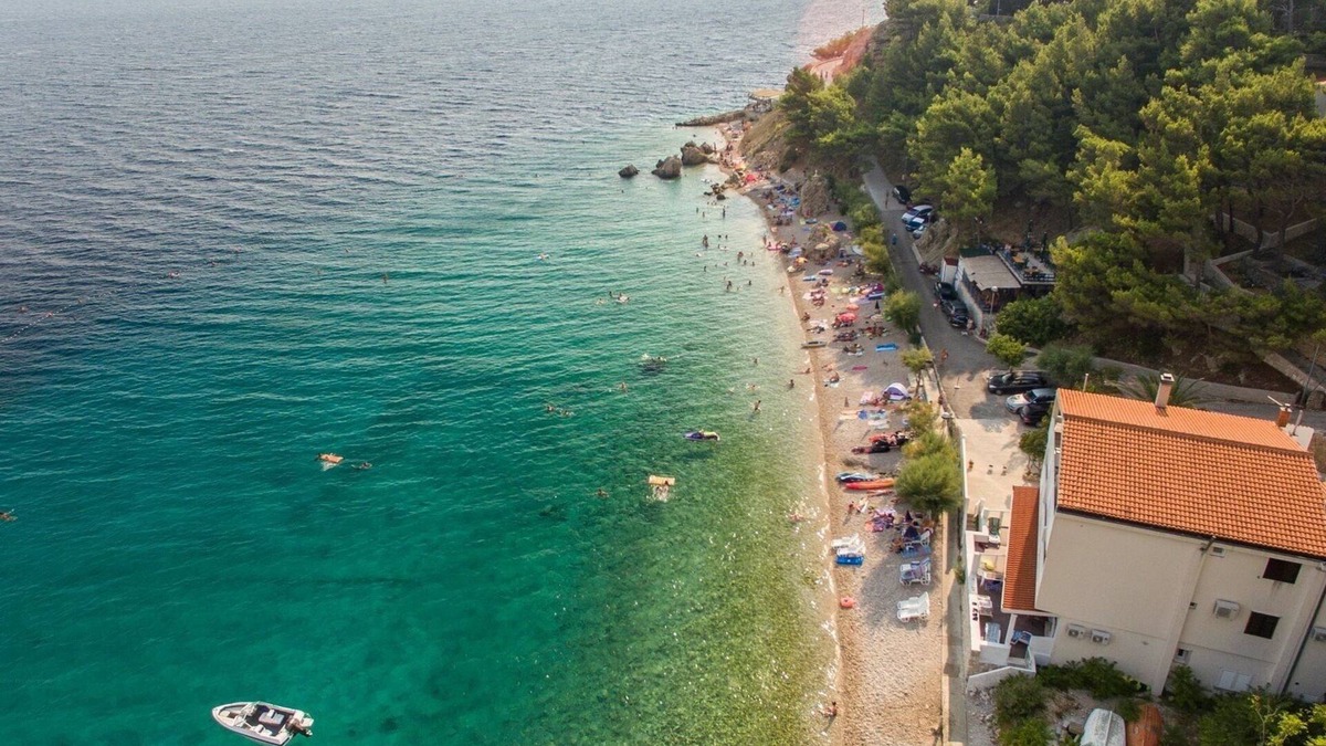 Mimice Apartment | 2 Bedroom, 4 Guests, Direct on a stunning beach