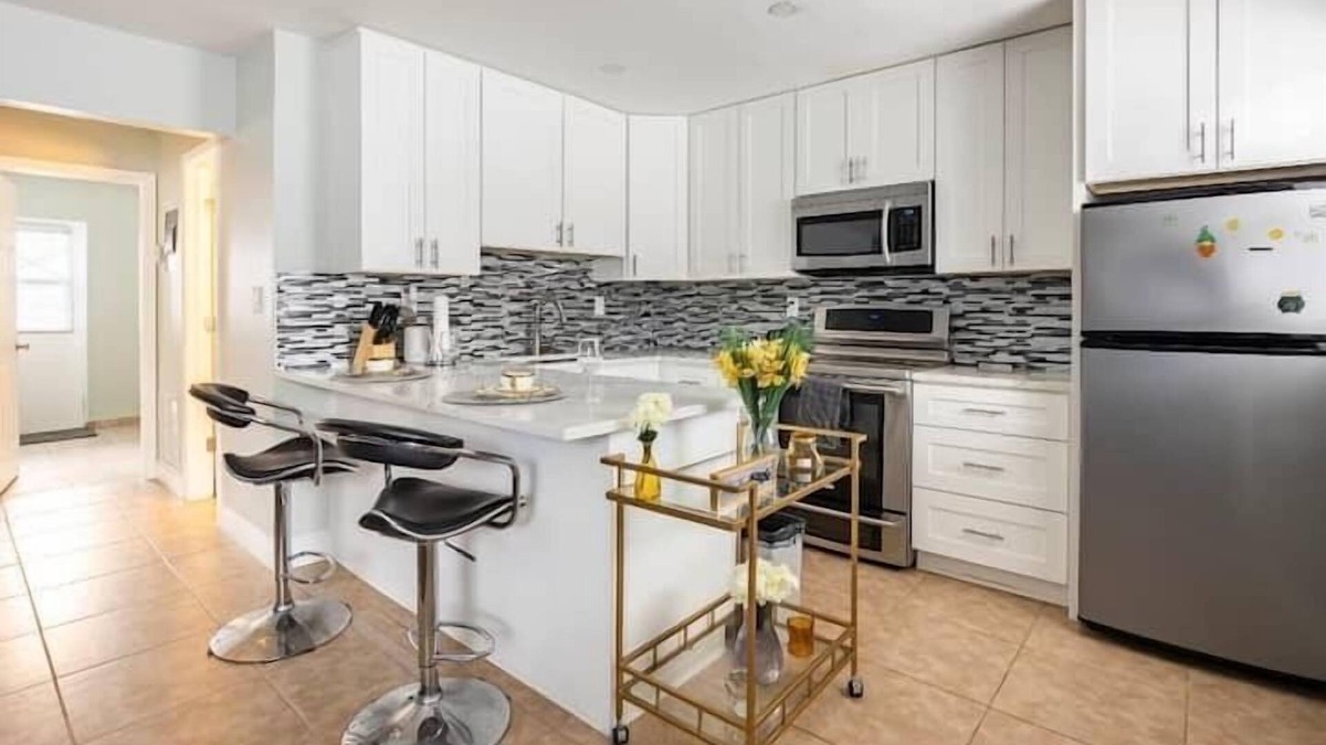 Garden Isles Apartment | 2 Bedroom 687397 by Houzlet
