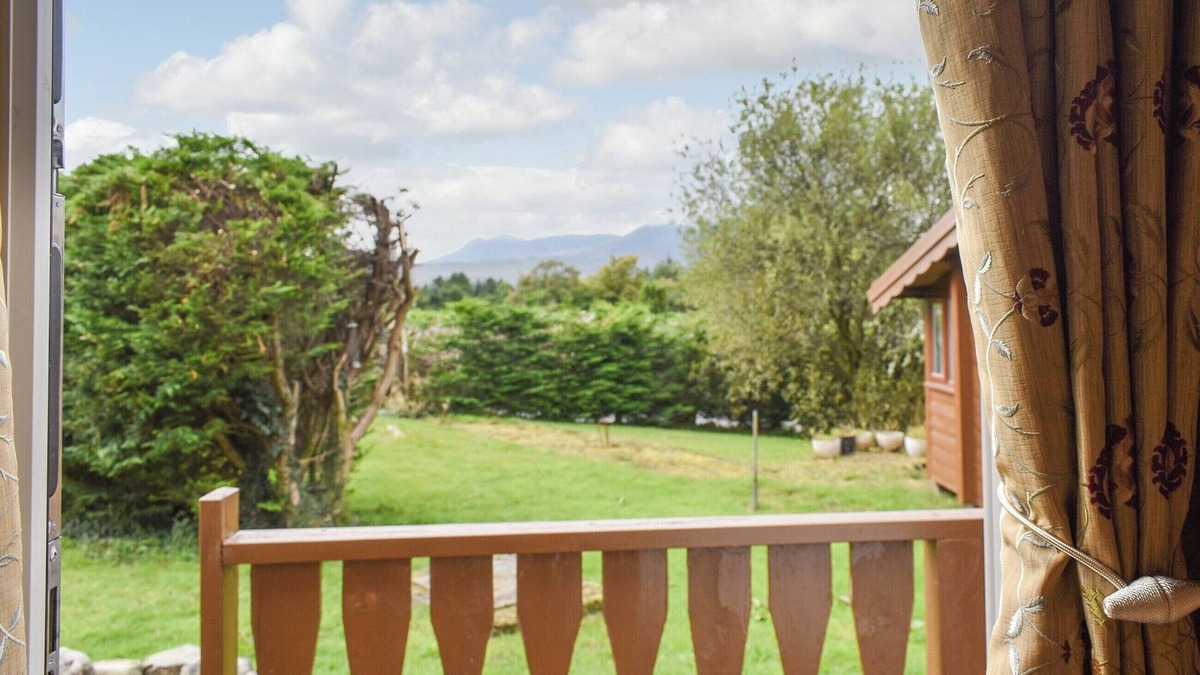 Bronaber Cottage | 2 bedroom accommodation in Trawsfynydd, near Harlech