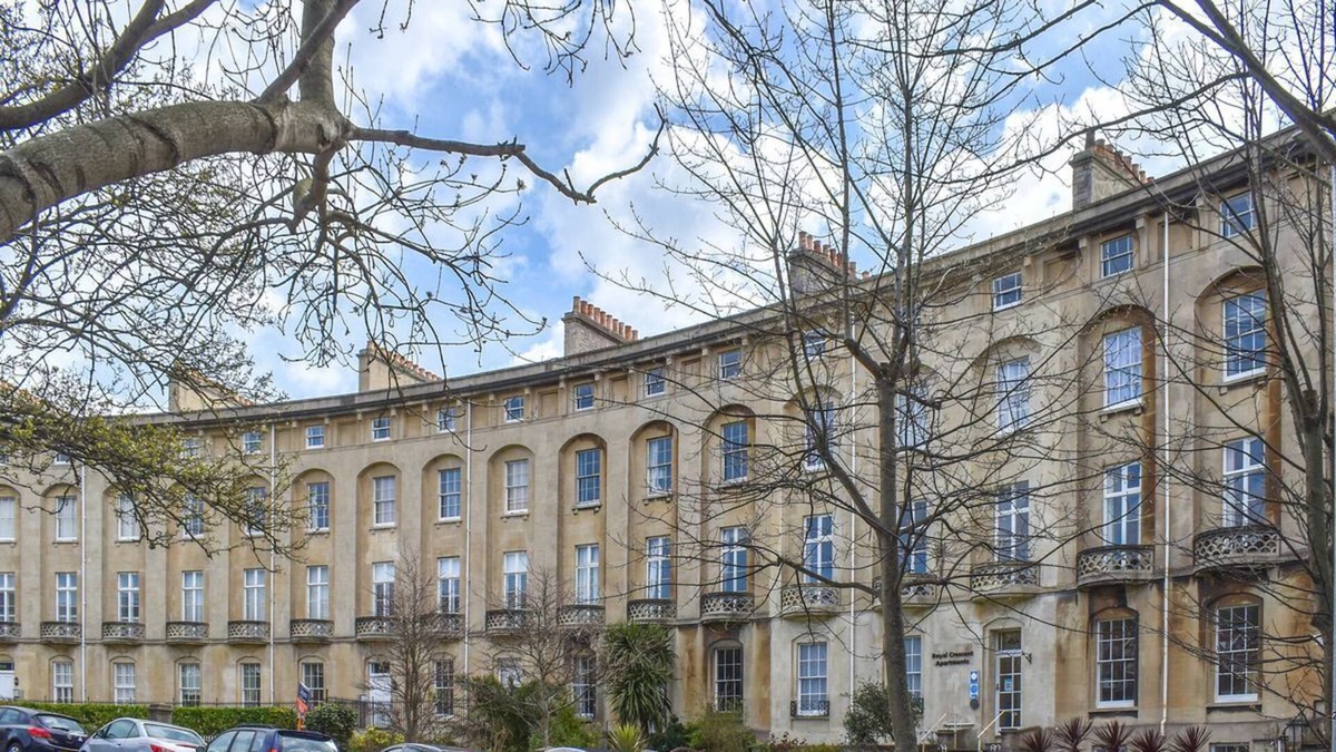 Weston-super-Mare Cottage | 2 bedroom accommodation in Weston Super Mare