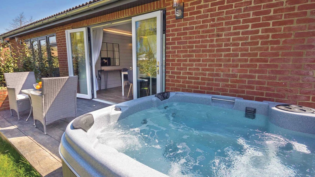 Rookley Cottage | 2 bedroom accommodation in Rookley Village