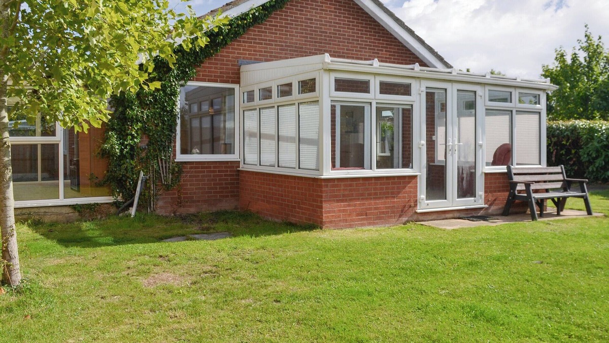Skegness Cottage | 2 bedroom accommodation in Thorpe St Peter