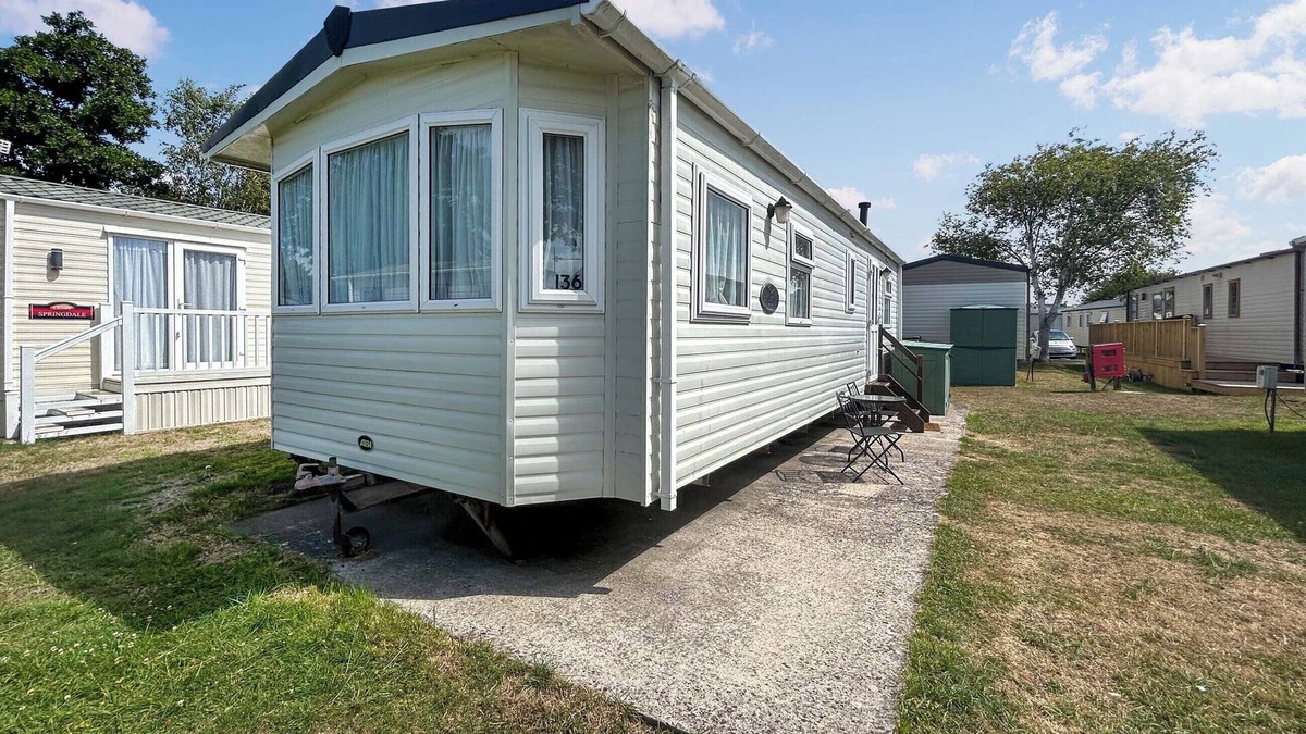 Burnham-on-Sea Cottage | 2 bedroom accommodation in Burnham-on-Sea
