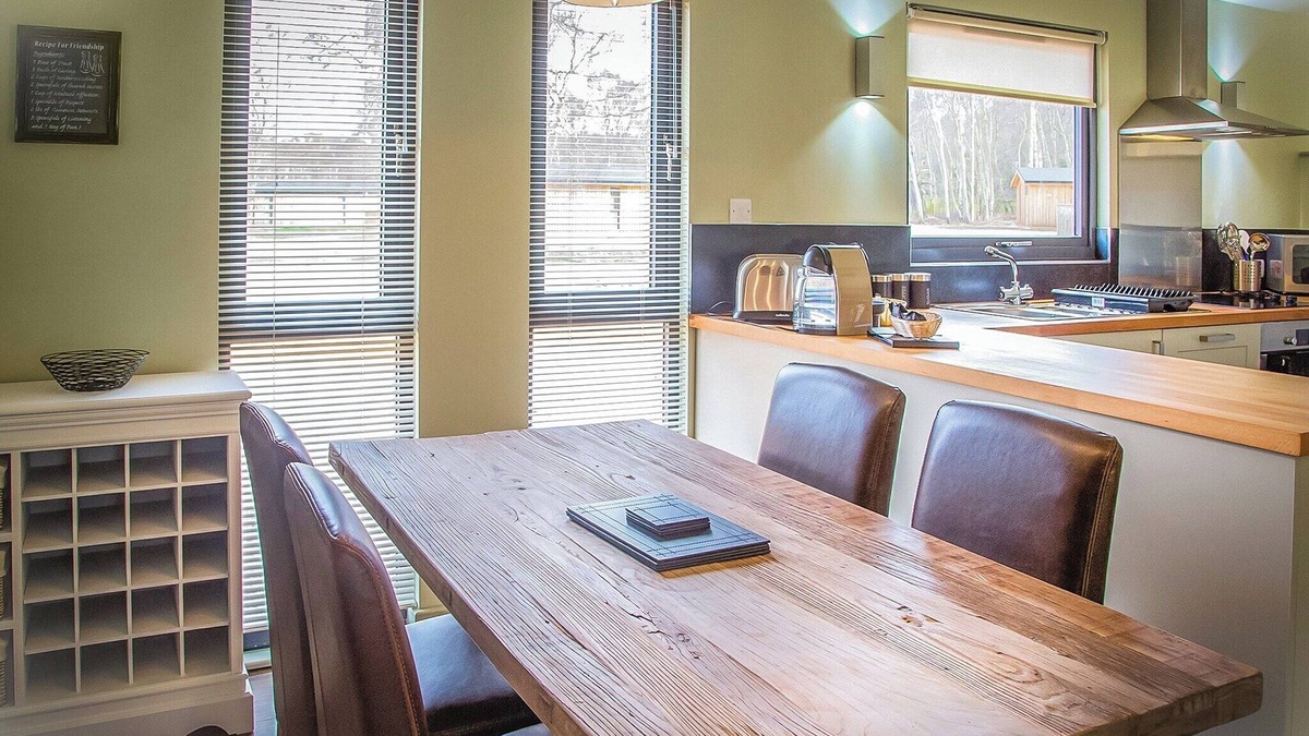 Dukeries Mill Ski Chalet | 2 bedroom accommodation in Perlethorpe, Newark-on-Trent
