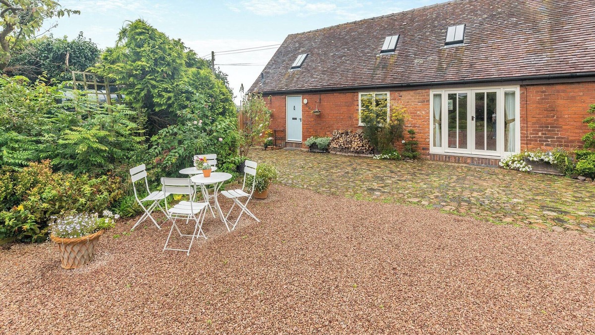 Boraston Cottage | 2 bedroom accommodation in Tenbury Wells