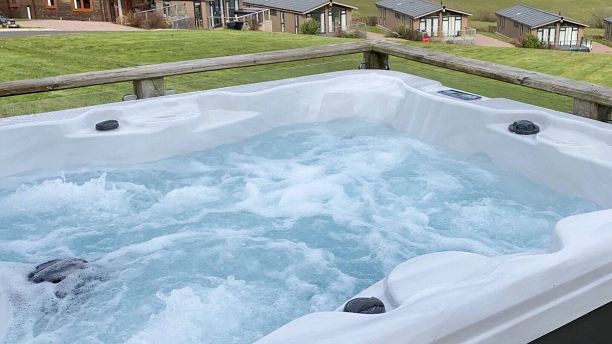 Billingsley Cottage | 2 bedroom accommodation in Stottesdont, near Bridgnorth