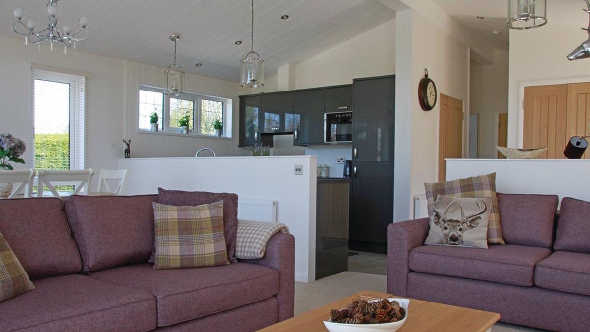 Little Weighton Cabin | 2 bedroom accommodation in Little Weighton, Nr Beverley