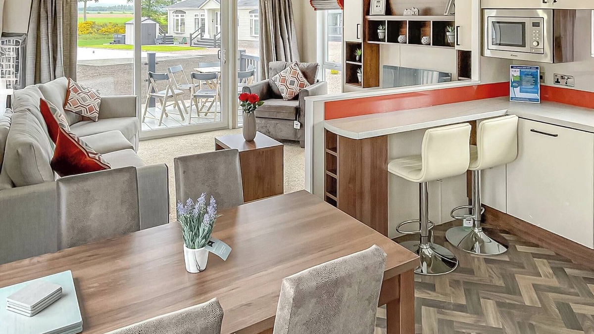 Laurencekirk Ski Chalet | 2 bedroom accommodation in Laurenkirk