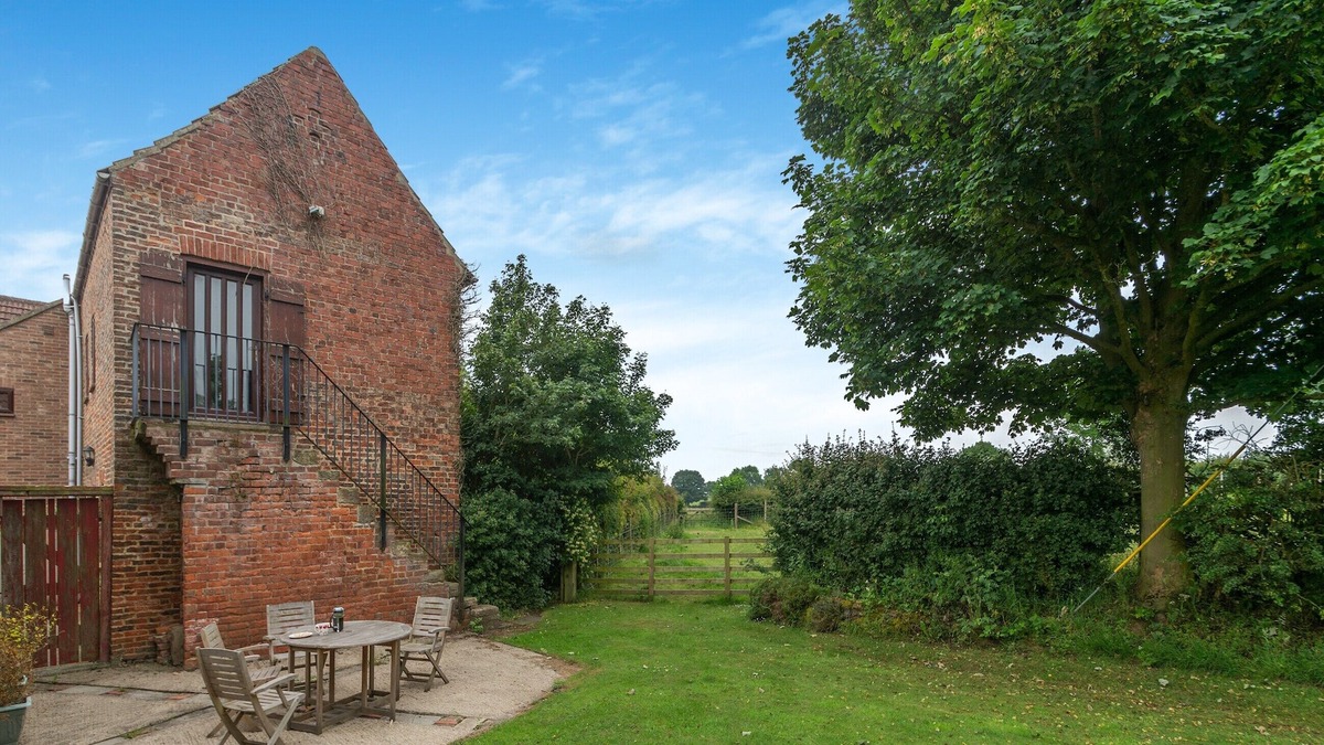 Stockton-on-Tees Cottage | 2 bedroom accommodation in Sedgefield