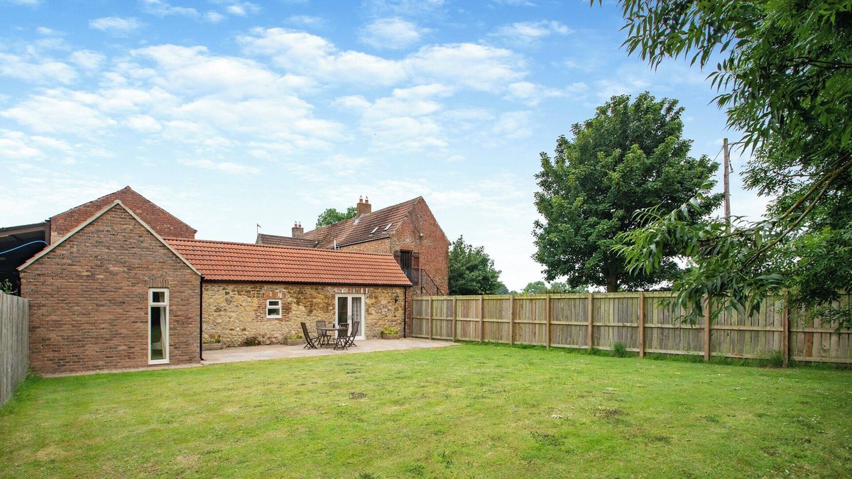 Stockton-on-Tees Cottage | 2 bedroom accommodation in Sedgefield