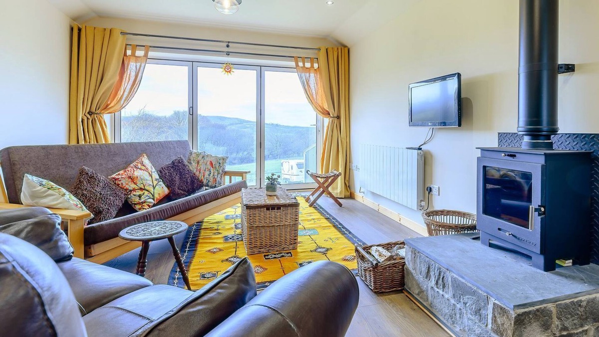 Ammanford Cottage | 2 bedroom accommodation in Tairgwaith