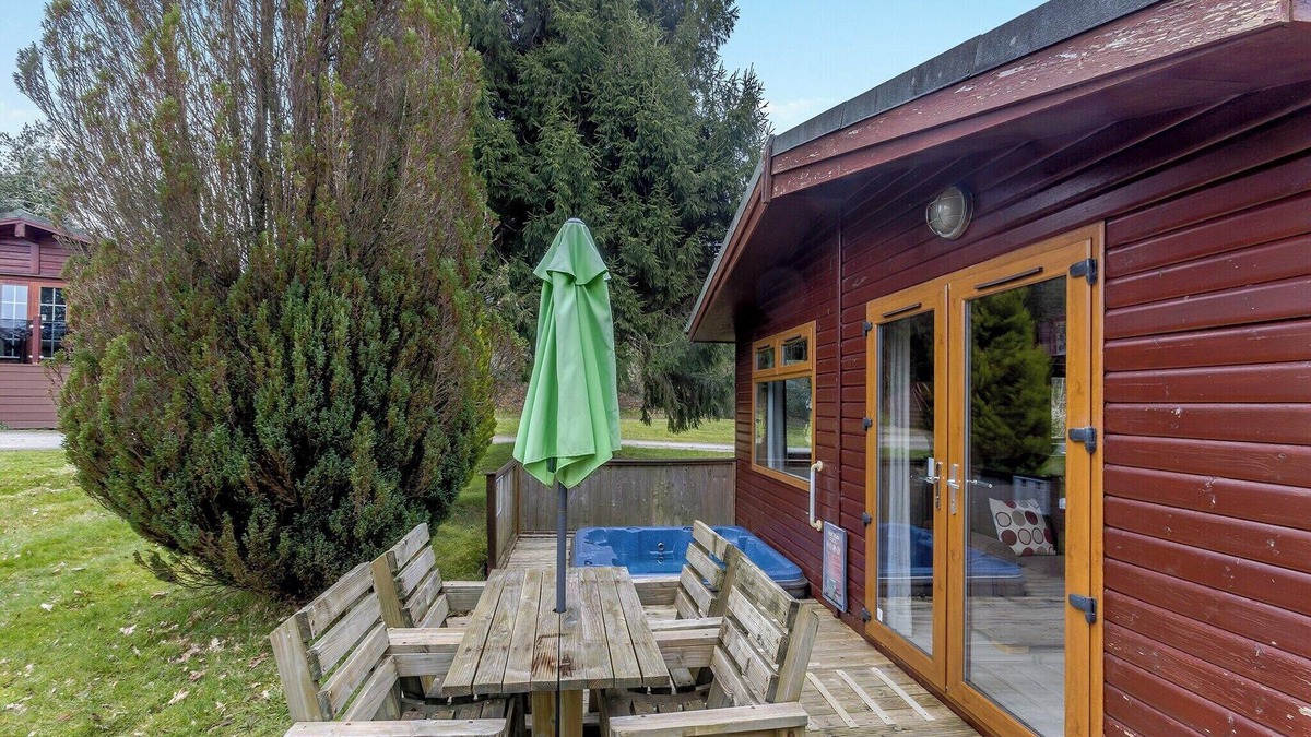 Beaworthy Cabin | 2 bedroom accommodation in Halwill, Nr Beaworthy