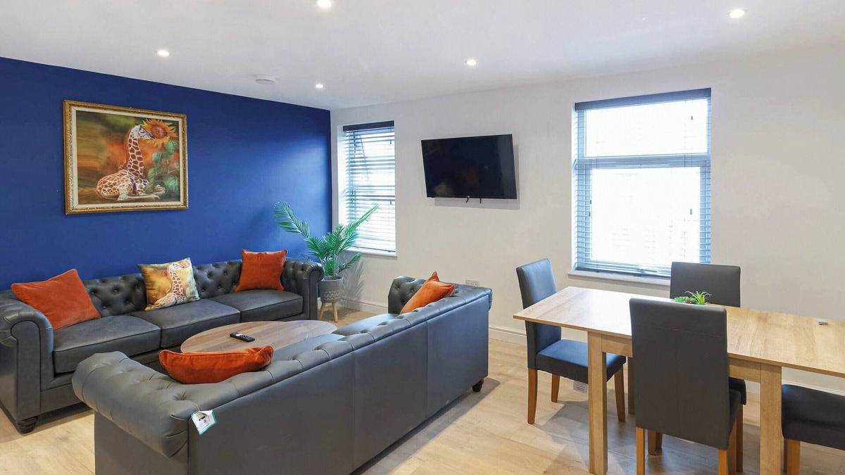 Blackpool Town Center Cottage | 2 bedroom accommodation in Blackpool