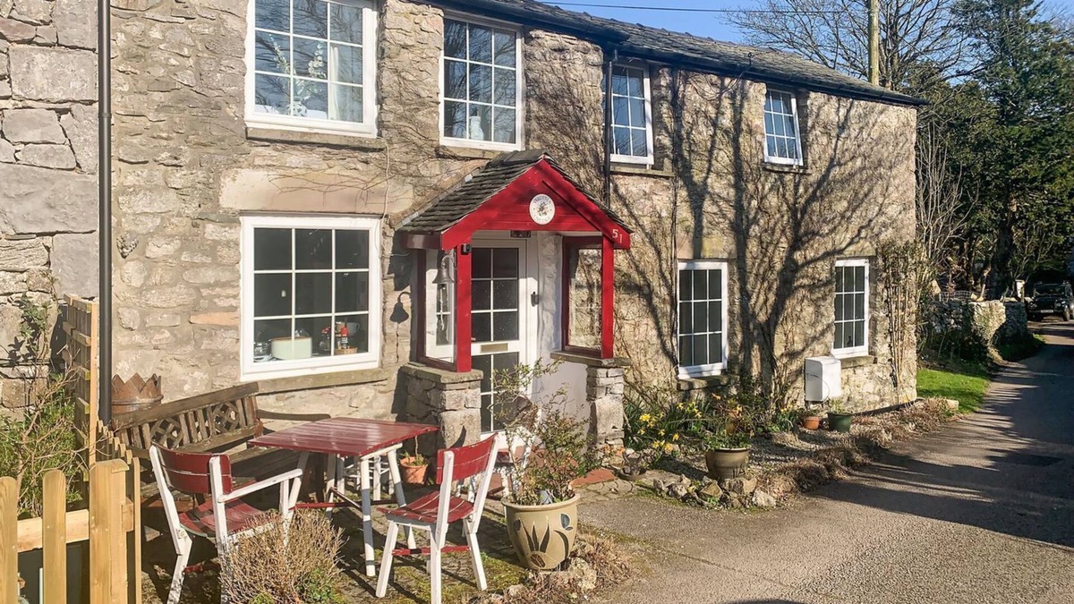Silverdale Cottage | 2 bedroom accommodation in Silverdale, near Arnside