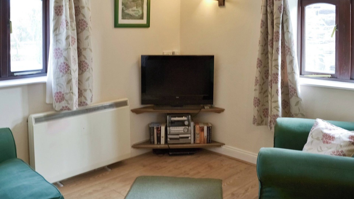 Launceston Cottage | 2 bedroom accommodation in Polson, nr. Launceston