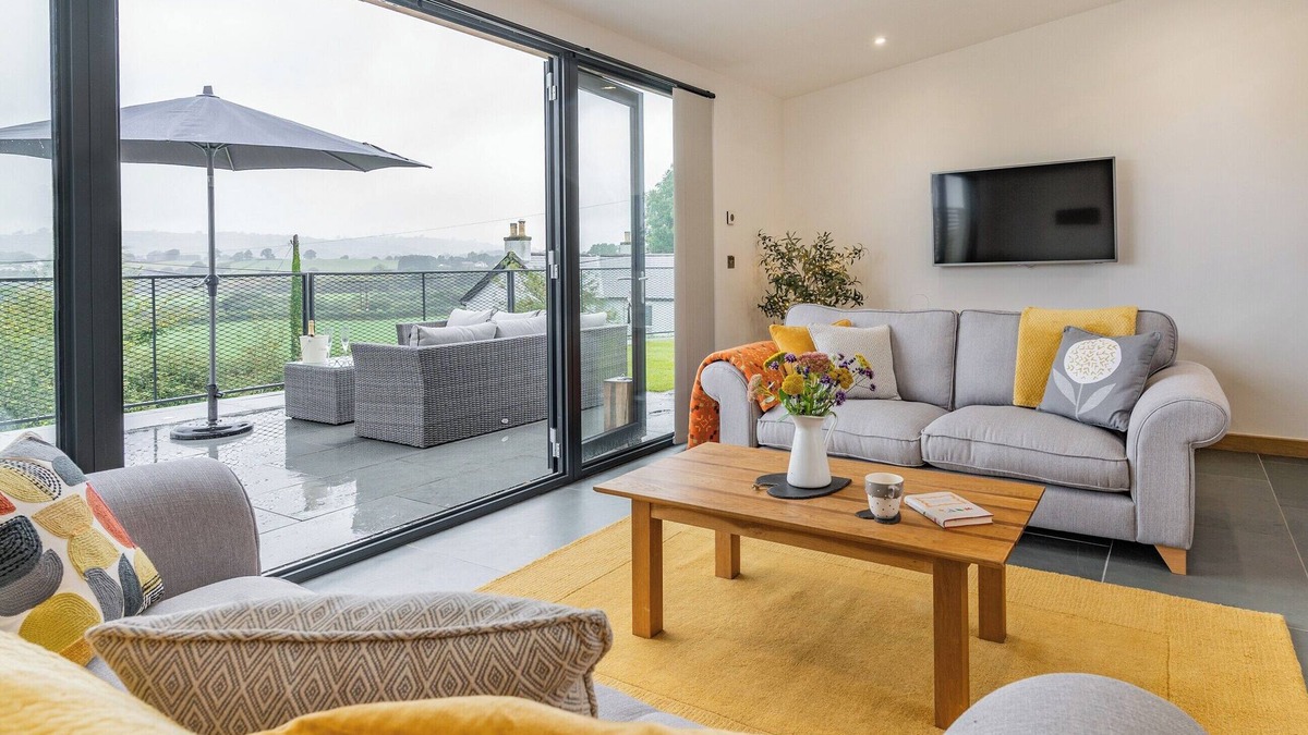 Pentrefelin Cottage | 2 bedroom accommodation in Llandeilo