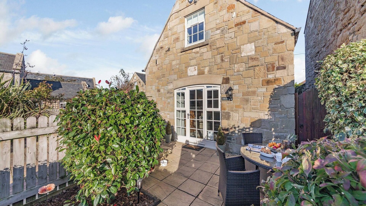 North Sunderland Cottage | 2 bedroom accommodation in Seahouses