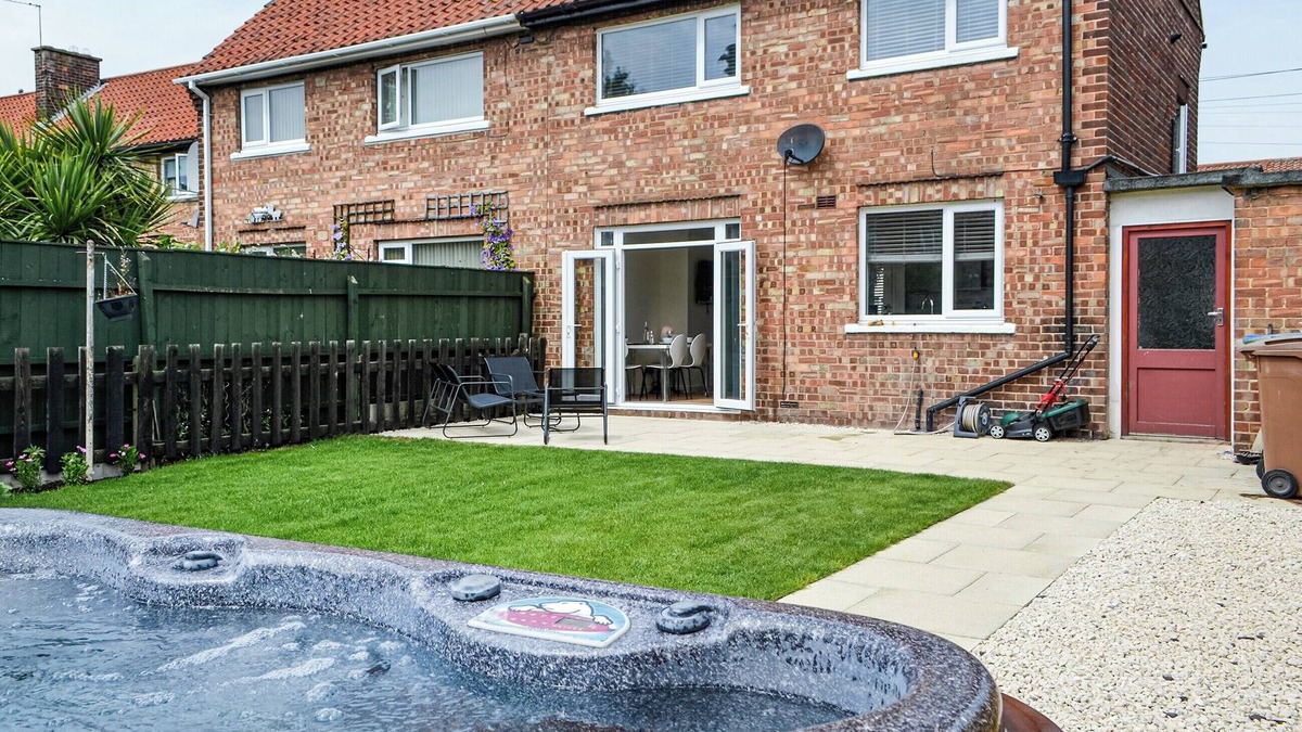 Beverley Cottage | 2 bedroom accommodation in Beverley
