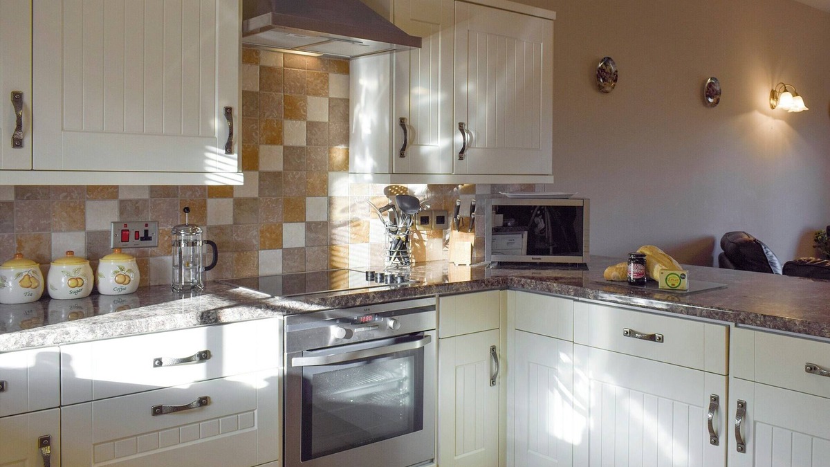 Felinfach Cottage | 2 bedroom accommodation in Mydroilyn, near Aberaeron