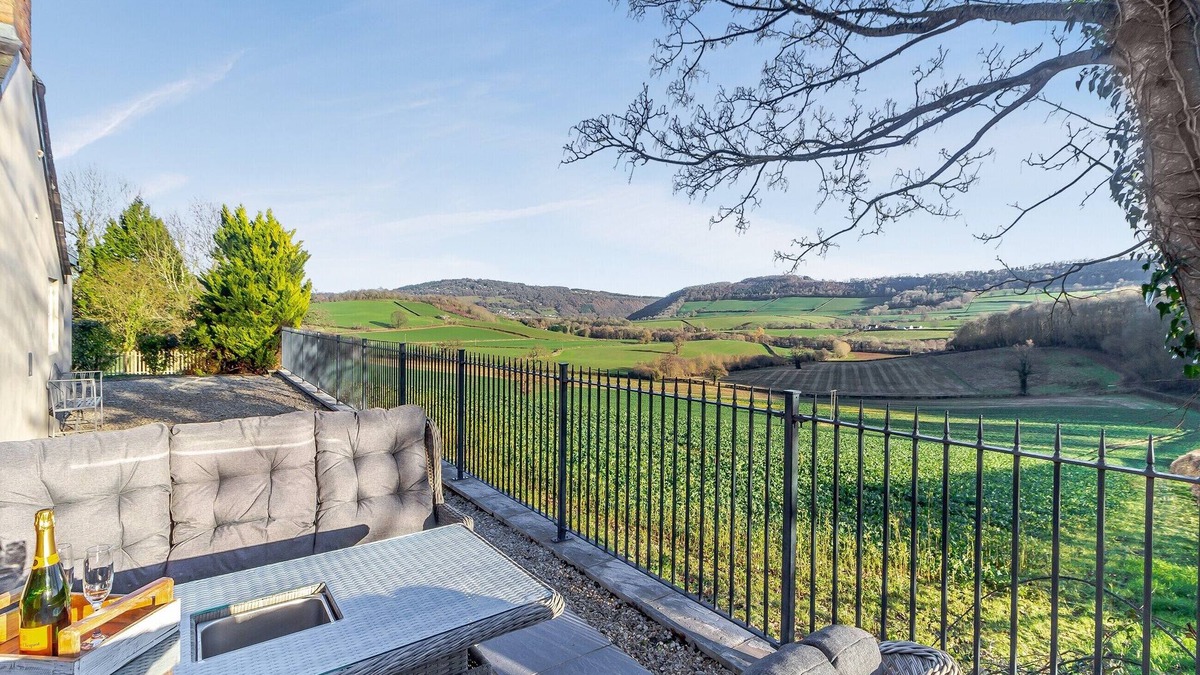 Monmouth Cottage | 2 bedroom accommodation in Monmouth