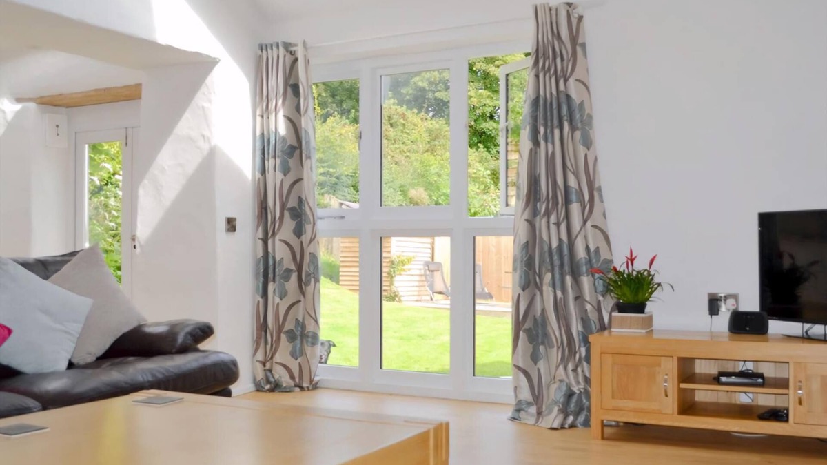 Stackpole Cottage | 2 bedroom accommodation in Valast Hill, near Stackpole