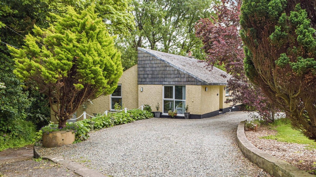 Cosheston Cottage | 2 bedroom accommodation in Pembroke