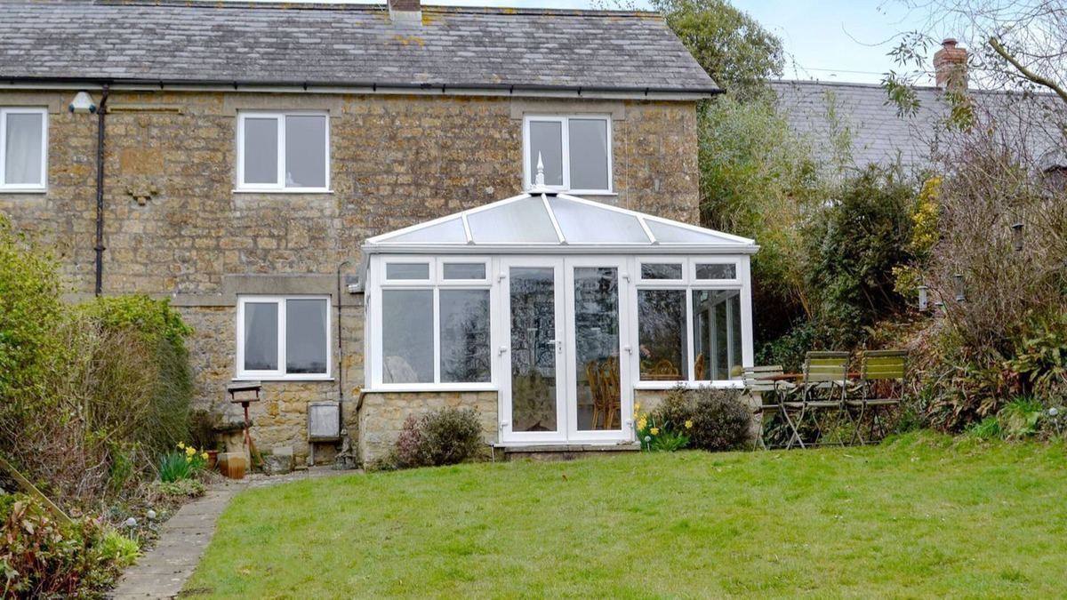 Bridport Cottage | 2 bedroom accommodation in Mangerton, near Bridport