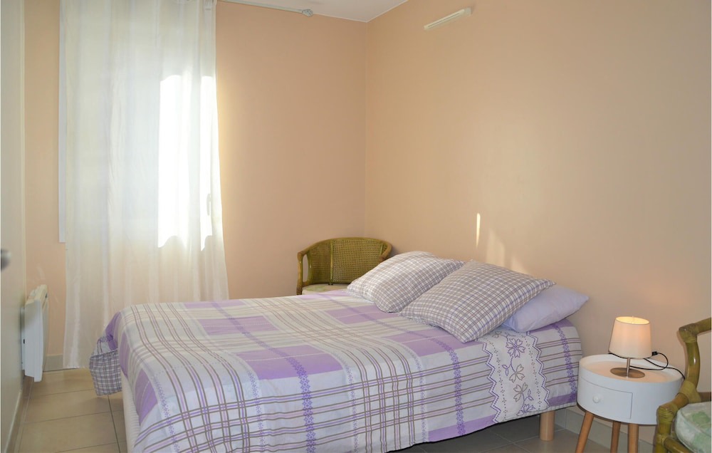 Le Rouet Apartment | 2 bedroom accommodation in Marseille