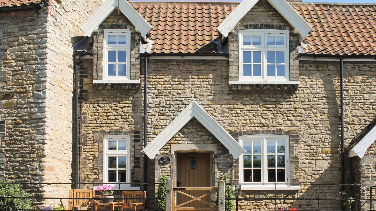 Brantingham Cottage | 2 bedroom accommodation in Brantingham, near Beverley