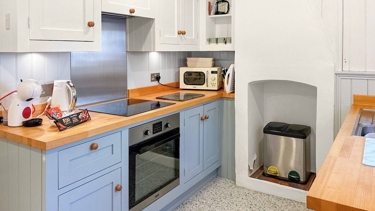 Overstrand Cottage | 2 bedroom accommodation in Overtrand, near Cromer