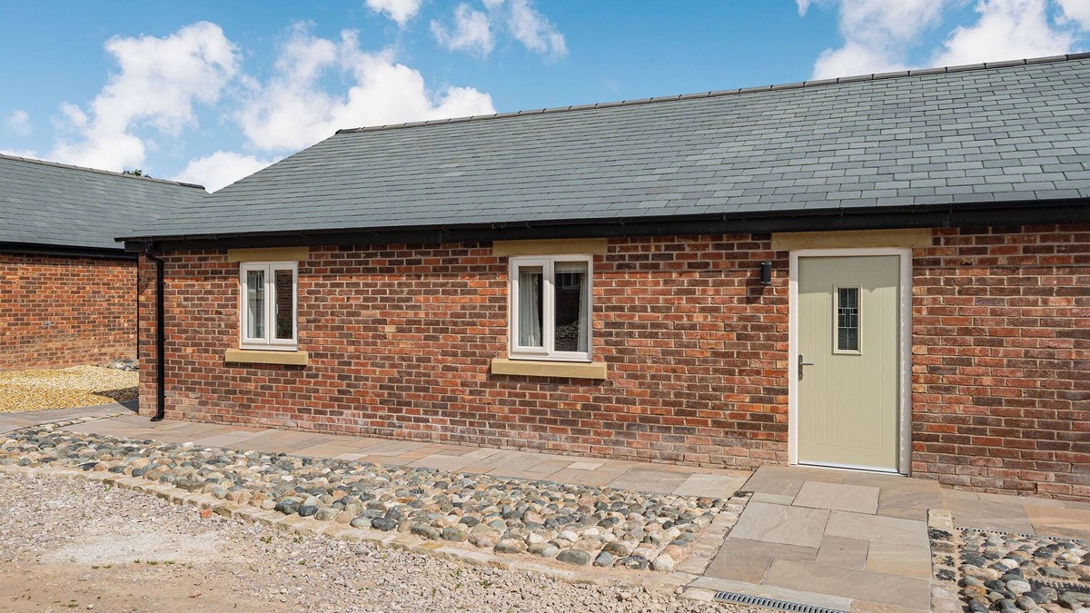 Lytham St. Anne's Cottage | 2 bedroom accommodation in Lytham