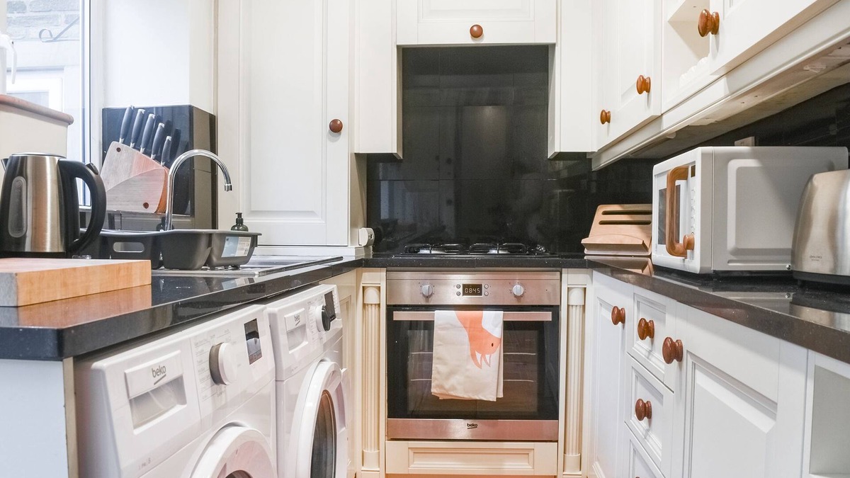 Ogden Cottage | 2 bedroom accommodation in Luddendenfoot, near Halifax