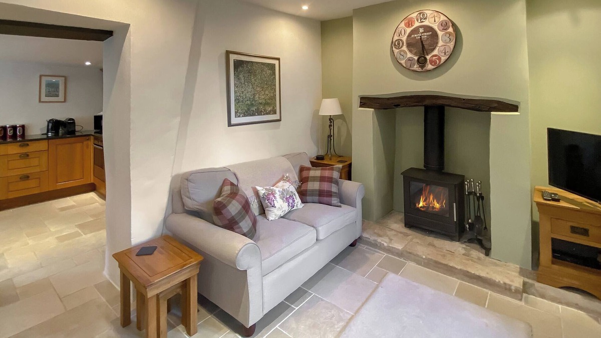 Avening Cottage | 2 bedroom accommodation in Avening, near Tetbury