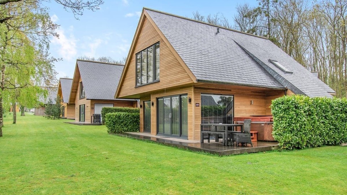 Pocklington Ski Chalet | 2 bedroom accommodation in Pocklington, York