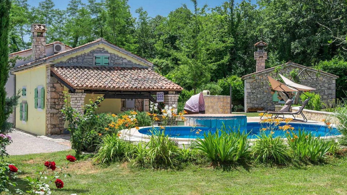 Zupanici House | 2 bedroom accommodation in Labin