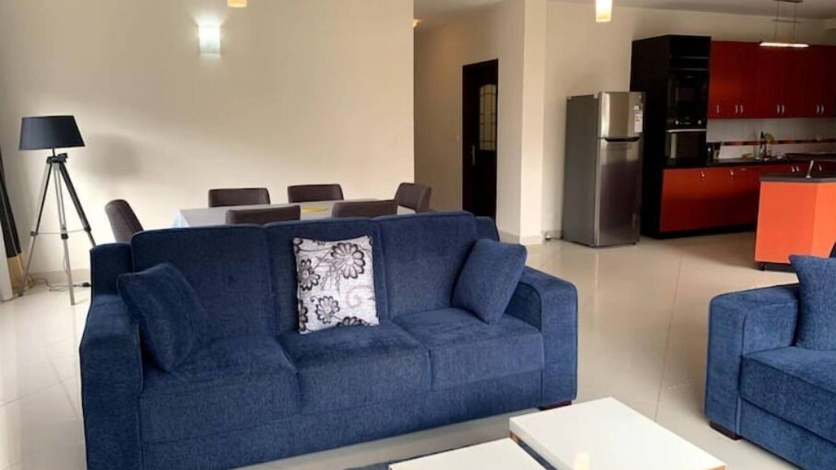 Antananarivo Avaradrano Apartment | 2-Bedroom Air-Conditioned Apartment 125 m² - Kitchen and Terrace