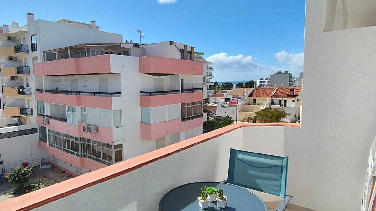 Vila Real Santo Antonio Apartment | 2 bedroom apartment 150 meters from Monte Gordo beach LN 0193