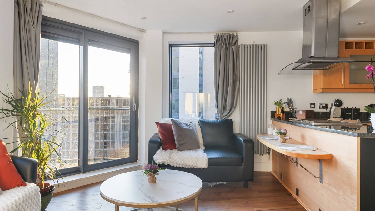 Canary Wharf Apartment | 2 Bedroom Apartment | 2 Beds | Millharbour