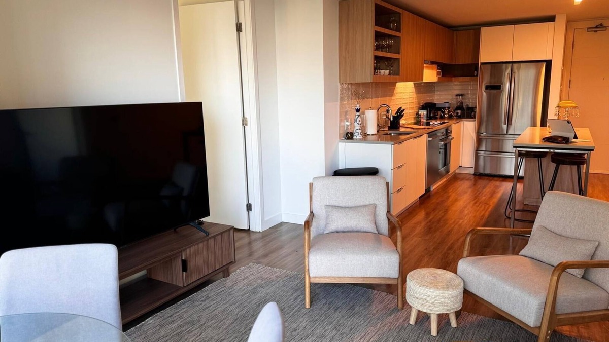 Seaport District Apartment | 2-bedroom apartment in enchanting seaport boston