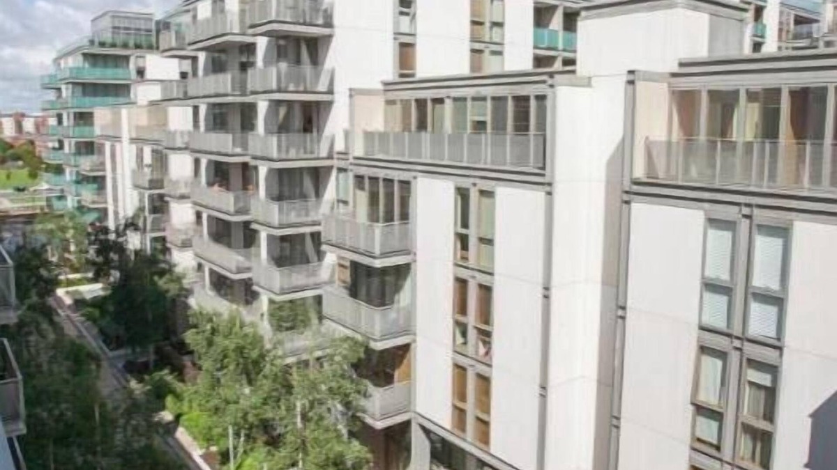 North Wall Apartment | 2 bedroom apartment in IFSC district
