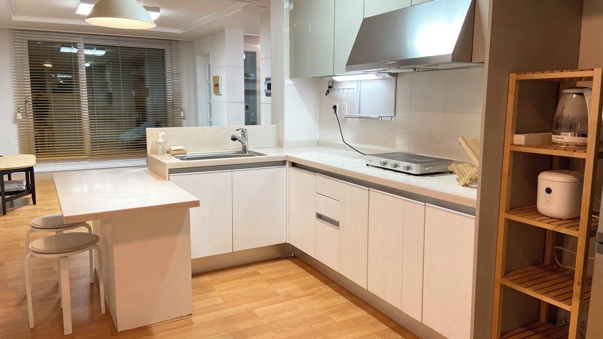 Bundang-gu Apartment | 2 bedroom apartment in West Pangyo. Great for long stays